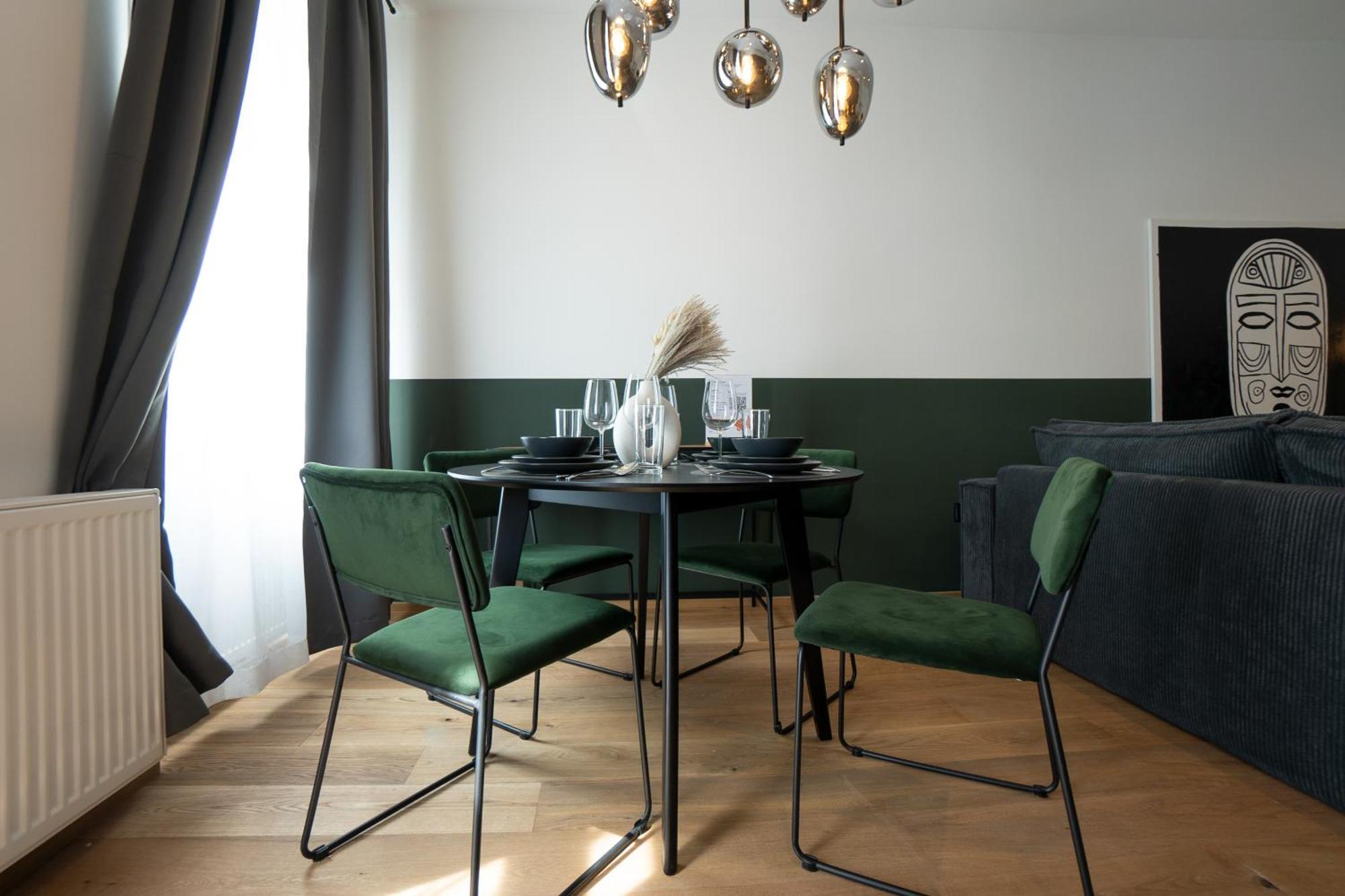 Pet-friendly Flat Near Belvedere Vienna